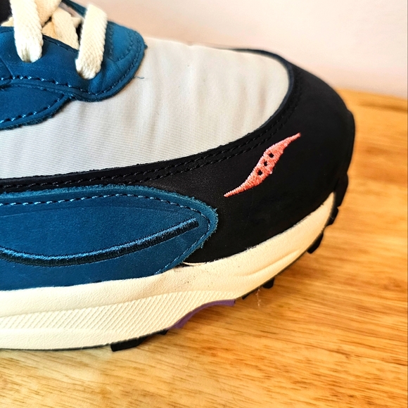 Saucony 3D Grid Hurricane NWT Men's sz 9.5 / Women's sz 11 - Picture 9 of 11